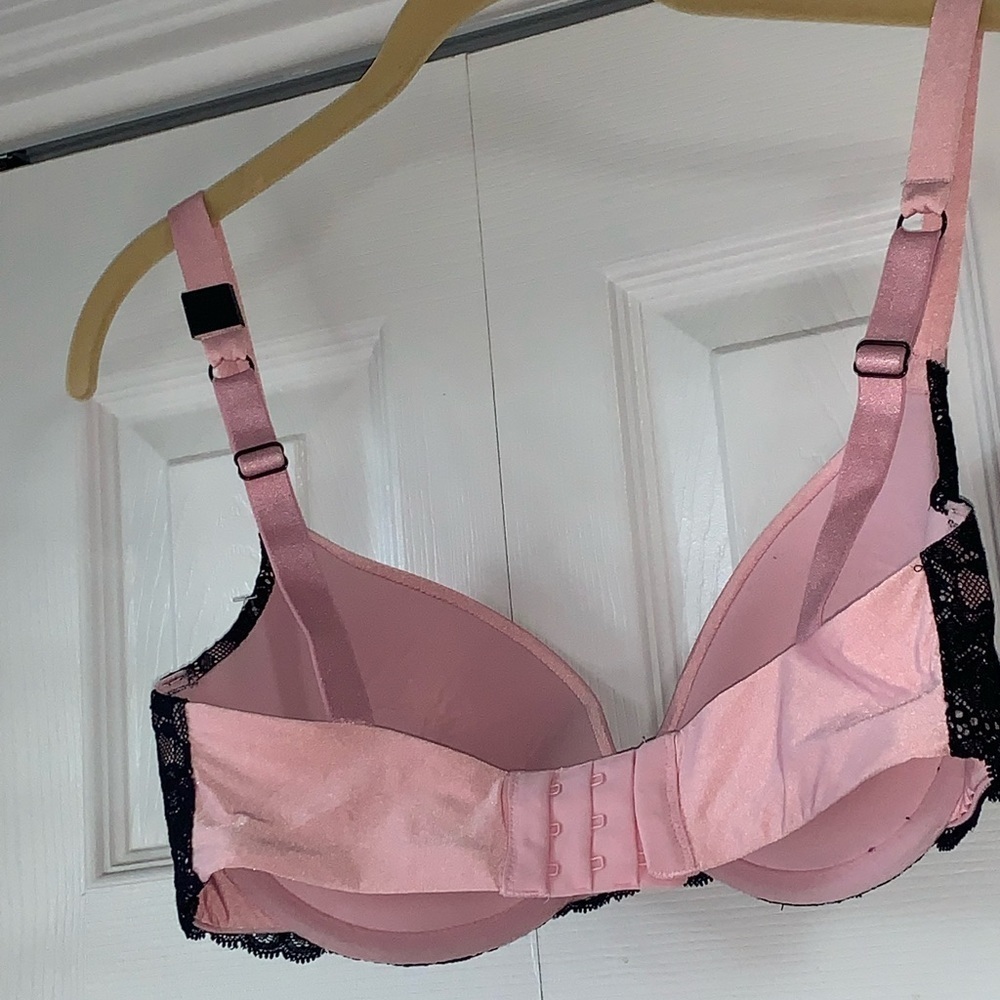 Black Bow Bra  34dd NWT​​​​​ - Picture 4 of 5